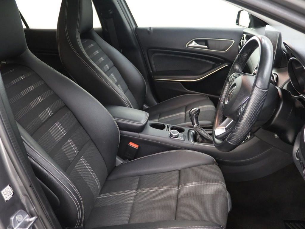 Used Mercedes-Benz GLA 2018 for sale - 76469960: Photo 12