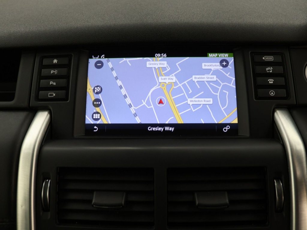 Used Land Rover Discovery Sport 2017 for sale - 76665799: Photo 16