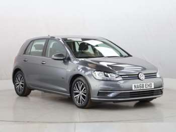 Used Volkswagen Golf 2018 for sale - 74796133: Photo