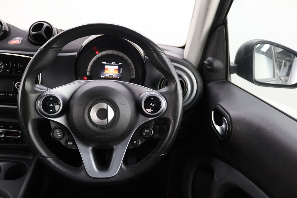 Used smart fortwo 2018 for sale - 76535692: Photo 17