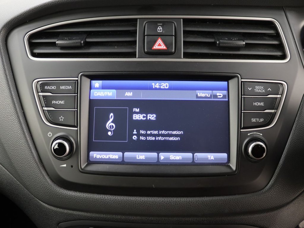 Used Hyundai i20 2019 for sale - 77287483: Photo 14