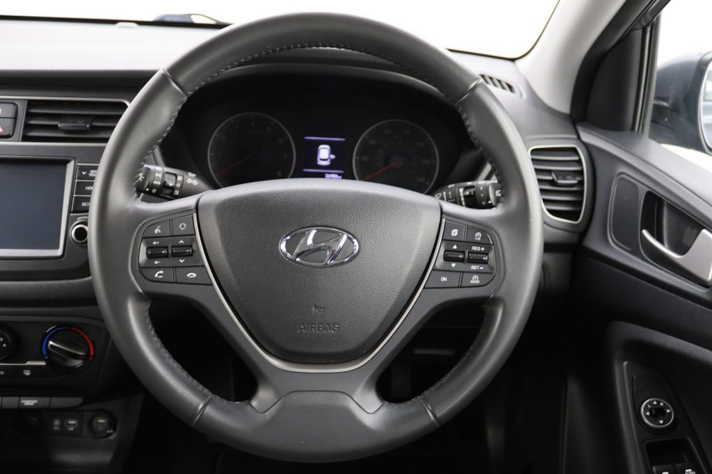 Used Hyundai i20 2019 for sale - 77287483: Photo 17