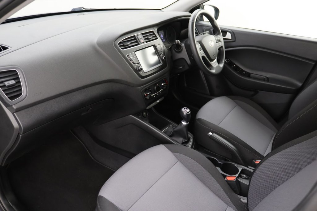 Used Hyundai i20 2019 for sale - 77287483: Photo 23