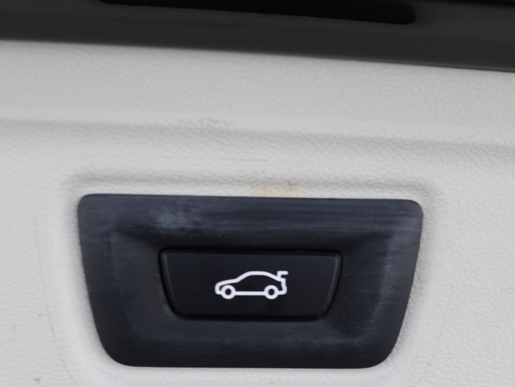 Used BMW 3 Series 2021 for sale - 76520395: Photo 27