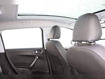 Used Peugeot 2008 2019 for sale - 79763826: Photo