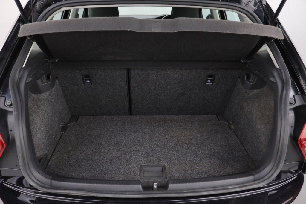 Used Volkswagen Polo 2018 for sale - 76783634: Photo 24