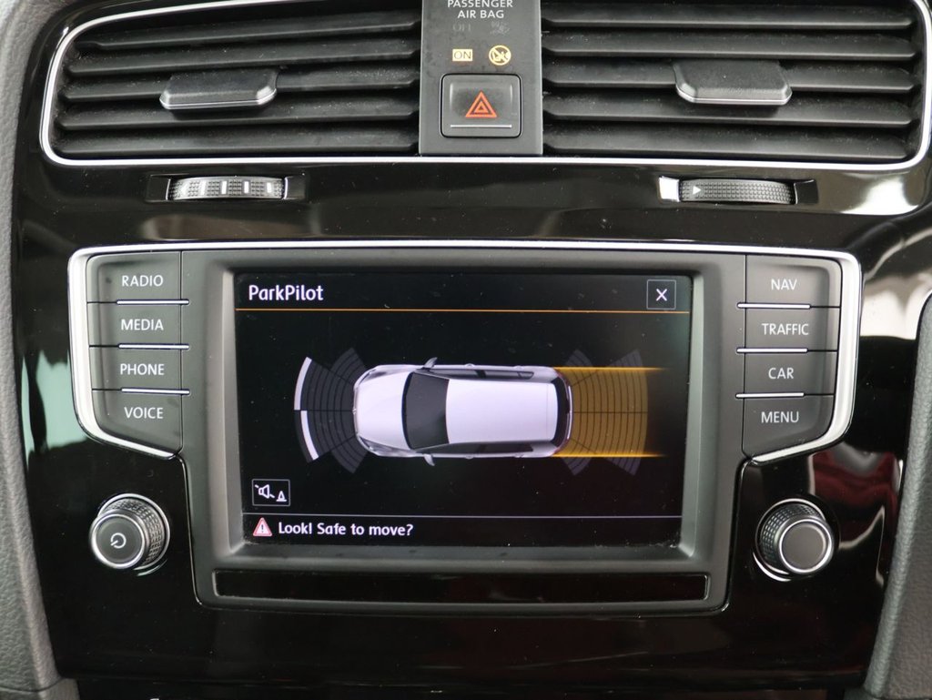 Used Volkswagen Golf 2016 for sale - 76395951: Photo 17