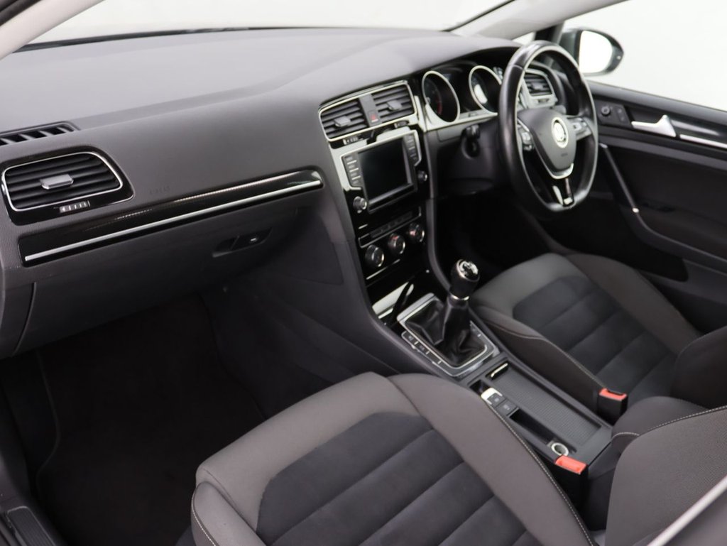 Used Volkswagen Golf 2016 for sale - 76395951: Photo 26