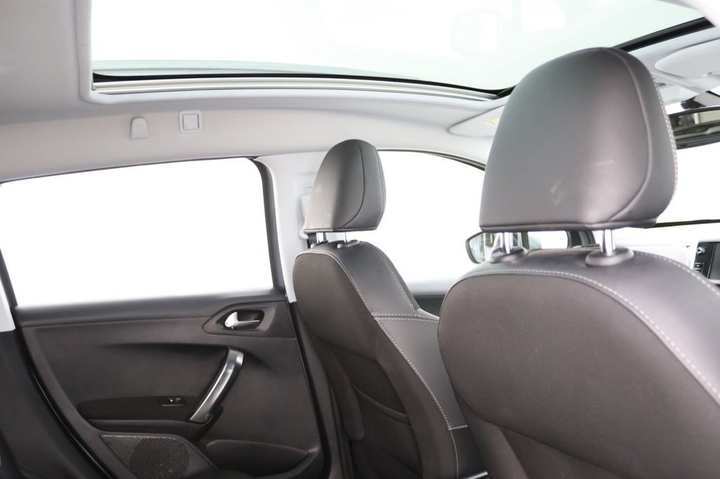 Used Peugeot 2008 2019 for sale - 76867463: Photo 2