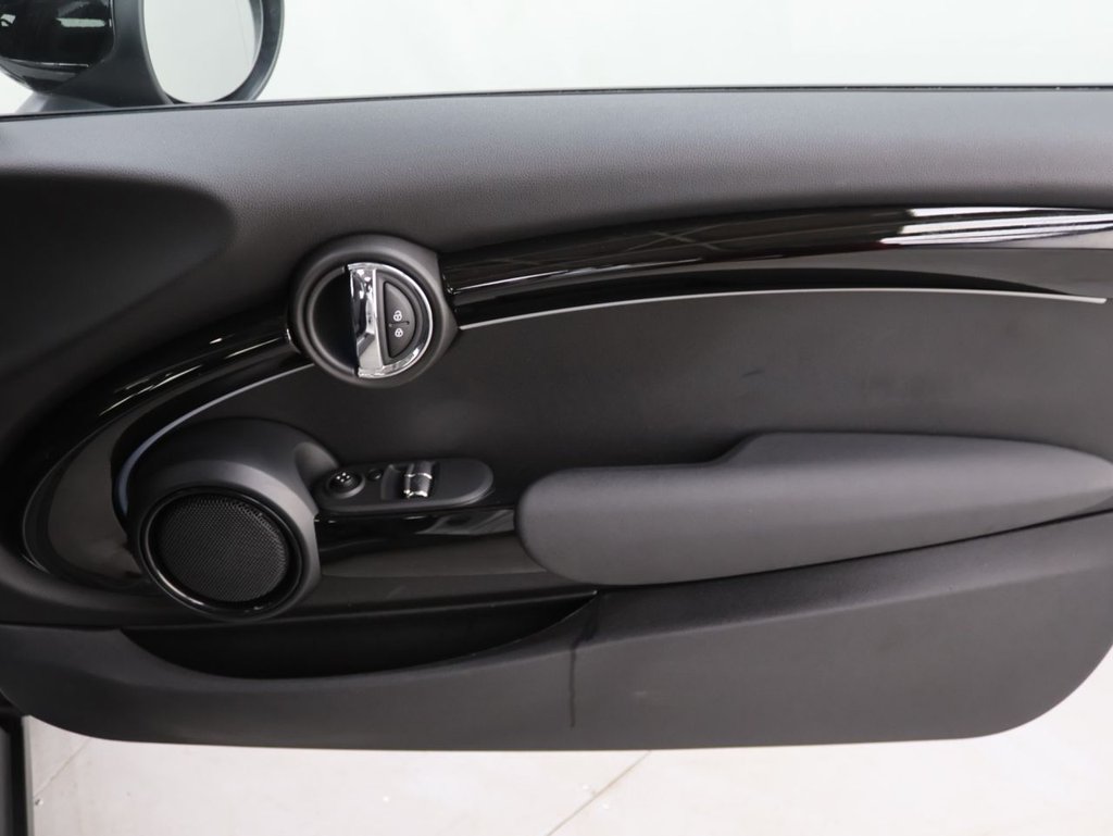 Used MINI Hatch 2022 for sale - 76481652: Photo 25