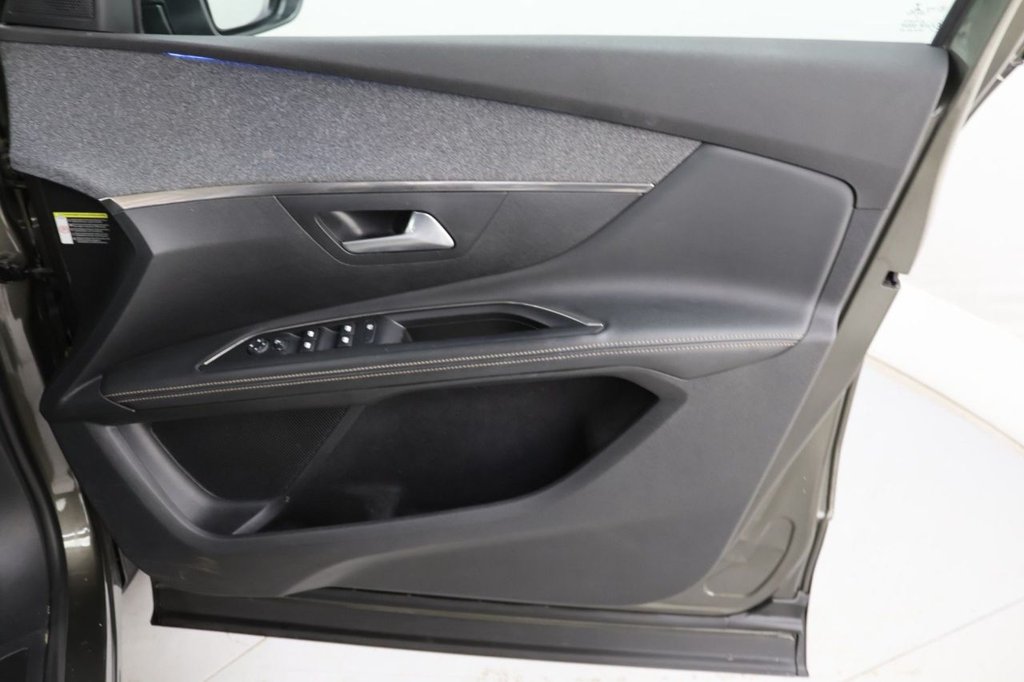 Used Peugeot 5008 2020 for sale - 78124201: Photo 32