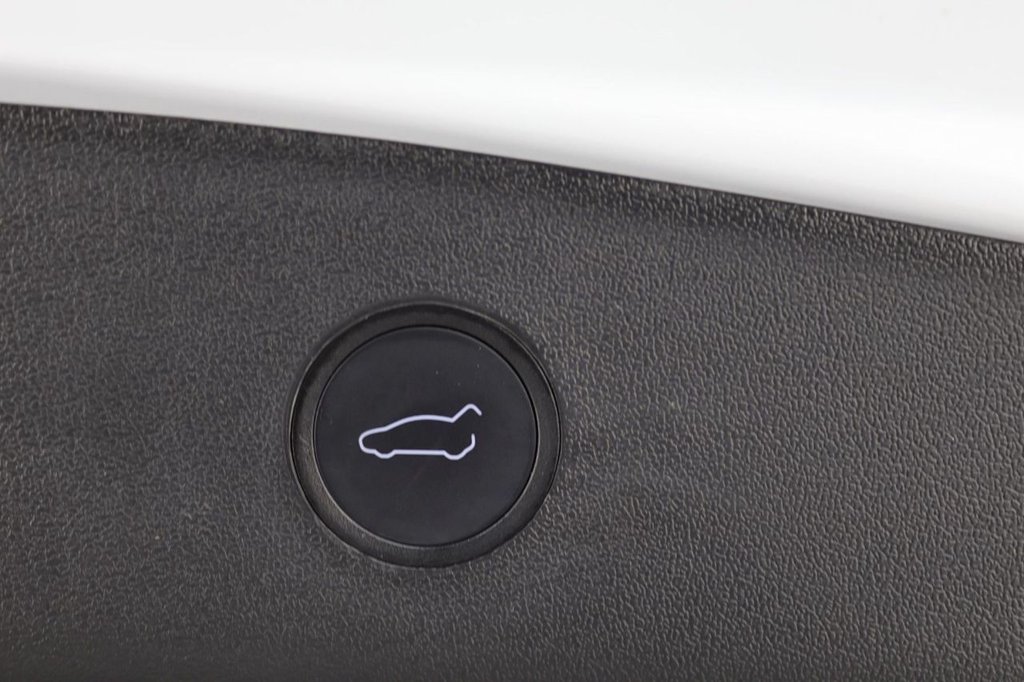 Used Tesla Model 3 2021 for sale - 77708918: Photo 26