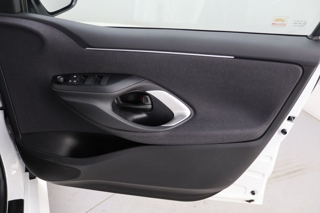 Used Mazda Mazda2 HYBRID 2023 for sale - 76367507: Photo 26