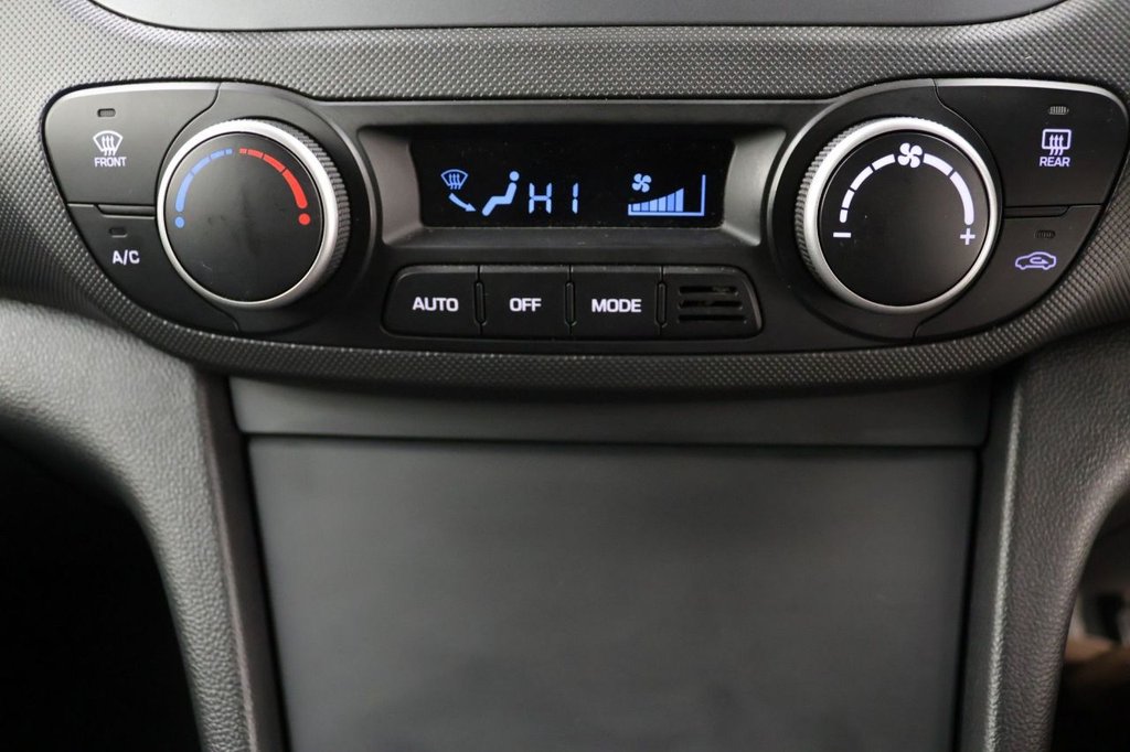 Used Hyundai i10 2018 for sale - 77798173: Photo 13