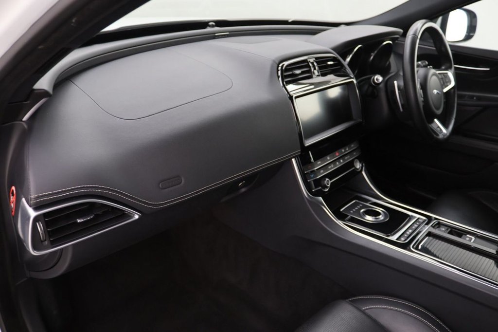 Used Jaguar XE 2019 for sale - 77583313: Photo 23