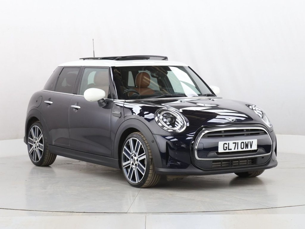 Used MINI Hatch 2022 for sale - 77835008: Photo 2