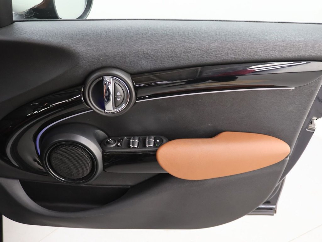 Used MINI Hatch 2022 for sale - 77835008: Photo 27