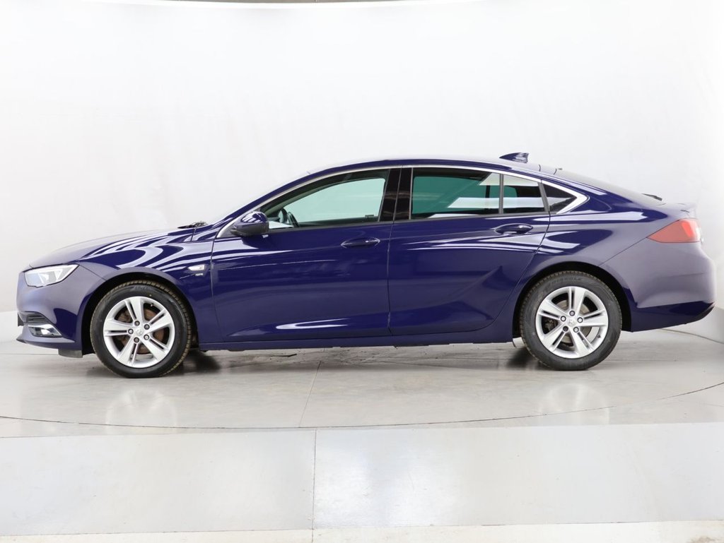 Used Vauxhall Insignia 2017 for sale - 76056857: Photo 6