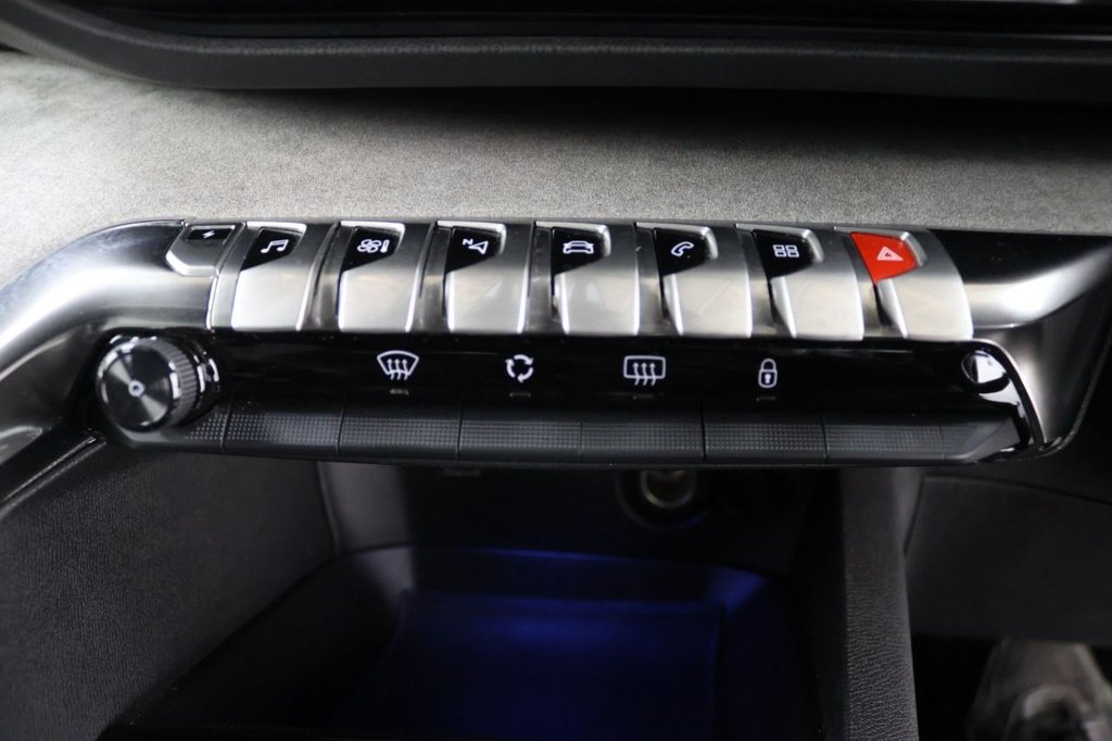 Used Peugeot 3008 2021 for sale - 77249865: Photo 14