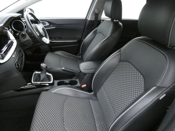 Used Kia Ceed 2023 for sale - 76176171: Photo 26