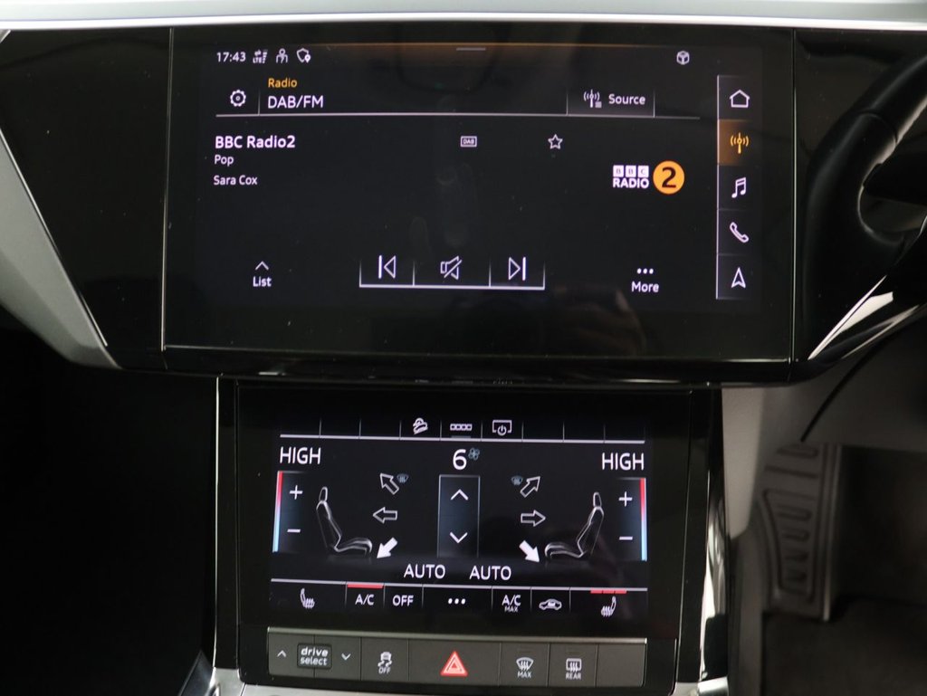 Used Audi e-tron 2021 for sale - 76469811: Photo 13