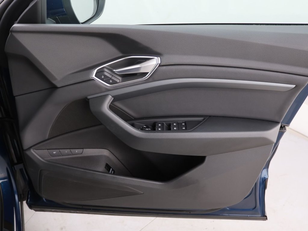Used Audi e-tron 2021 for sale - 76469811: Photo 27