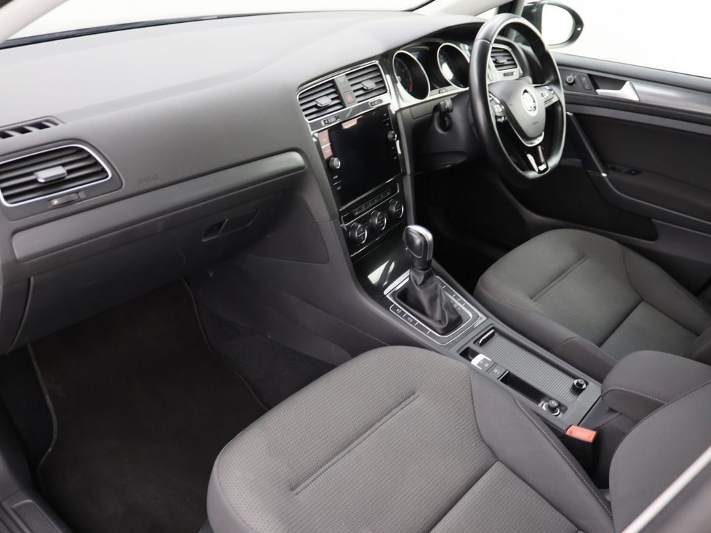 Used Volkswagen Golf 2019 for sale - 76665424: Photo 23