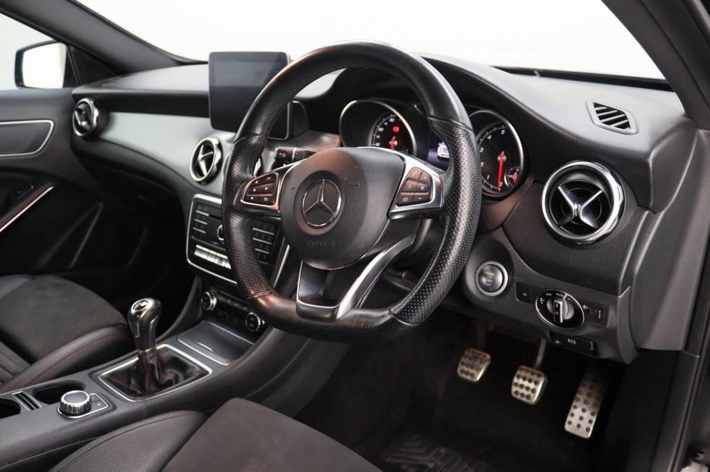 Used Mercedes-Benz GLA 2018 for sale - 77680418: Photo 10