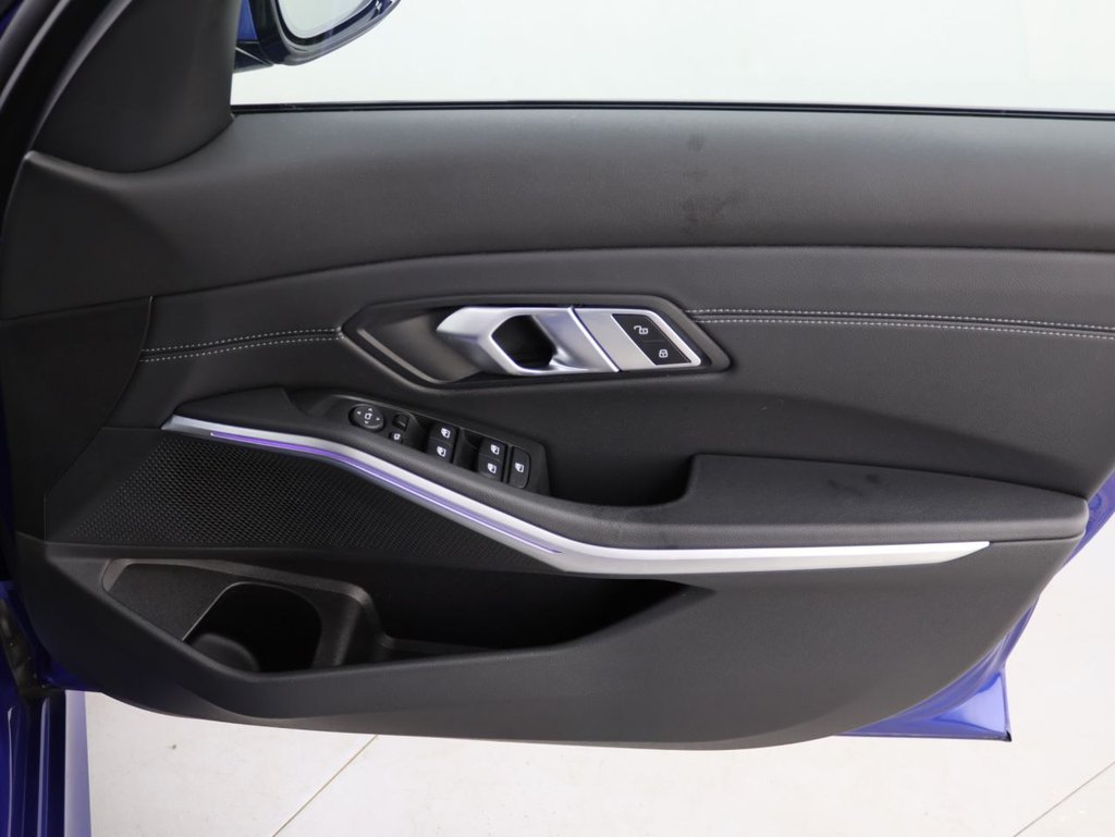 Used BMW 3 Series 2021 for sale - 76080613: Photo 26