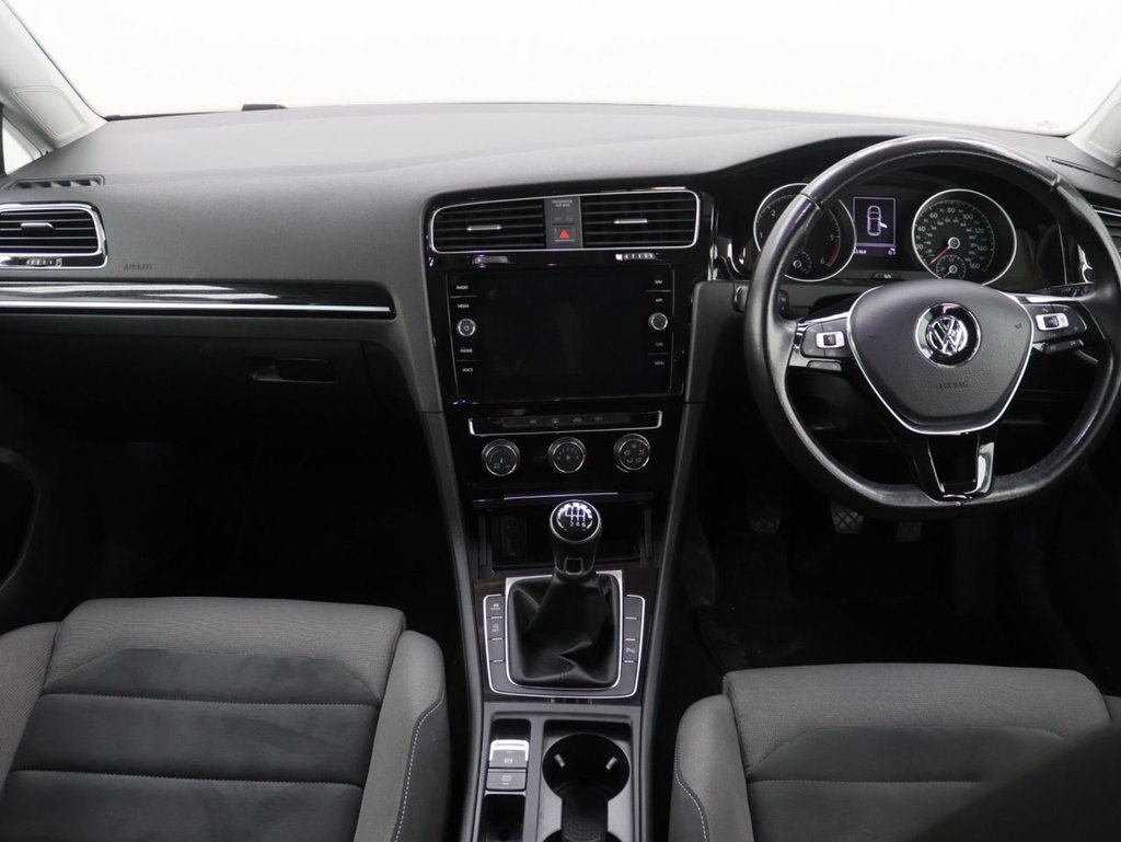 Used Volkswagen Golf 2017 for sale - 77806250: Photo 18