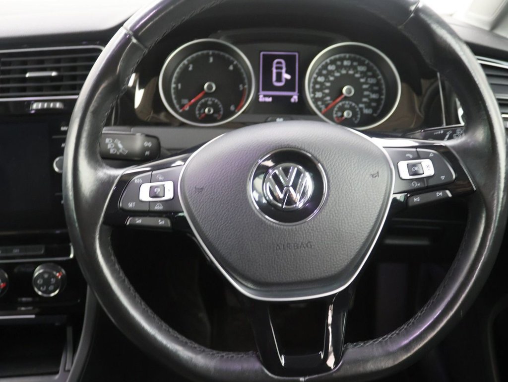 Used Volkswagen Golf 2017 for sale - 77806250: Photo 19