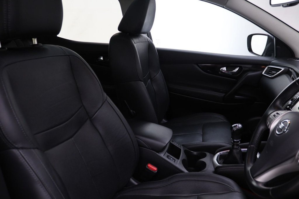 Used Nissan Qashqai 2016 for sale - 77703556: Photo 11