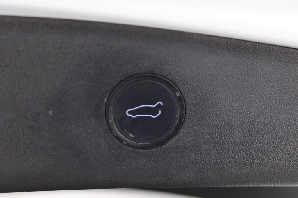 Used Tesla Model 3 2021 for sale - 76768233: Photo 25