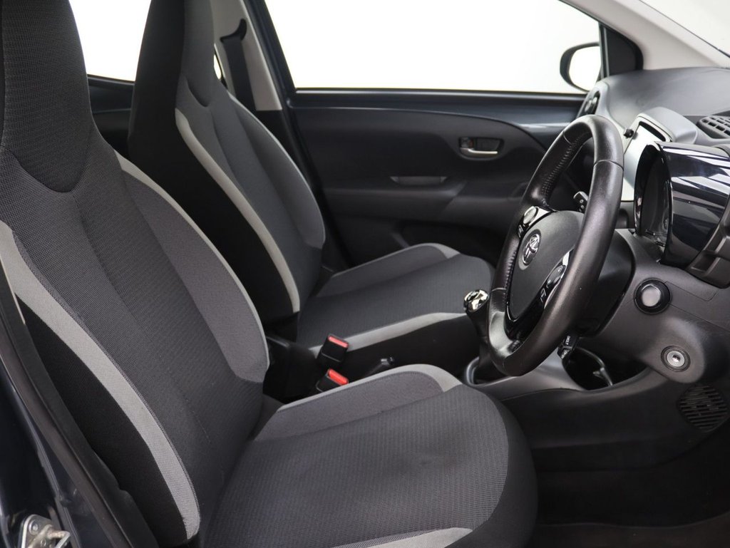 Used Toyota AYGO 2021 for sale - 76474627: Photo 12