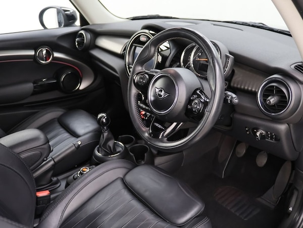 Used MINI Hatch 2019 for sale - 76256090: Photo 10