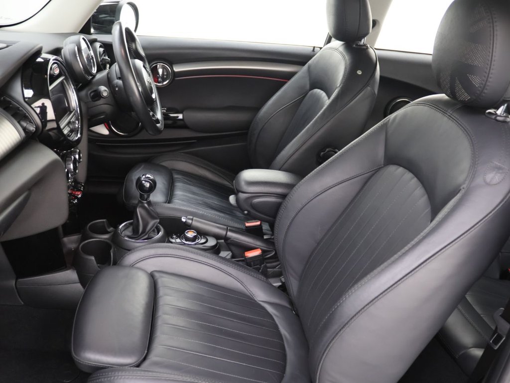 Used MINI Hatch 2019 for sale - 76256090: Photo 22