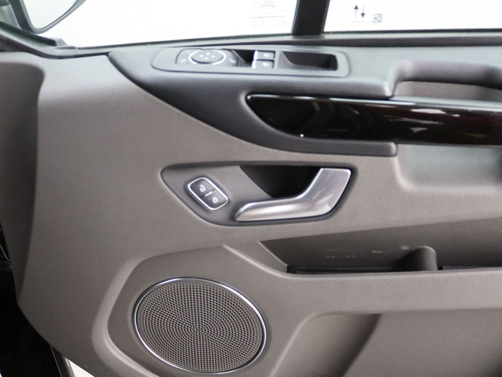 Used Ford Tourneo Custom 2021 for sale - 76642149: Photo 28