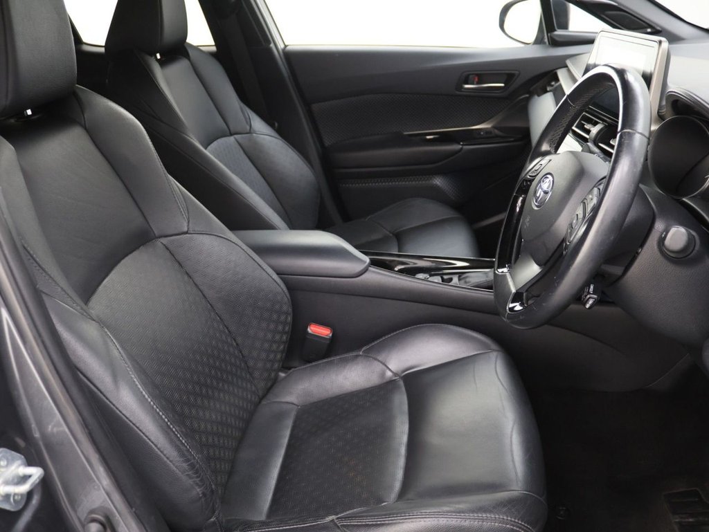 Used Toyota C-HR 2019 for sale - 77806257: Photo 12