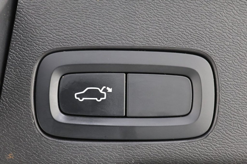 Used Volvo XC60 2020 for sale - 78016874: Photo 26