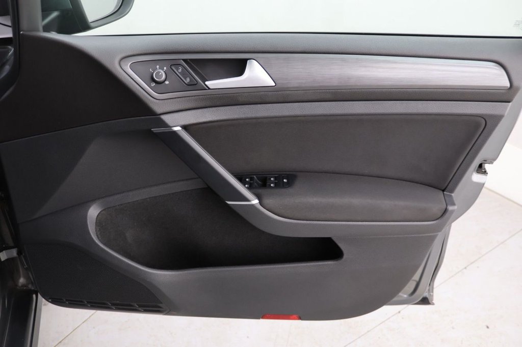 Used Volkswagen Golf 2020 for sale - 77327631: Photo 26