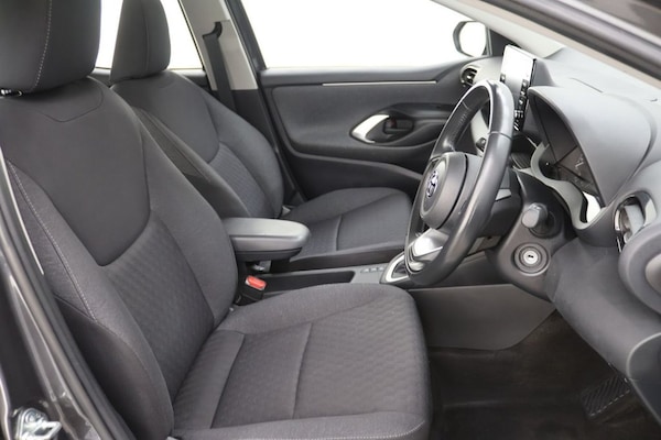 Used Toyota Yaris 2021 for sale - 76009437: Photo 12