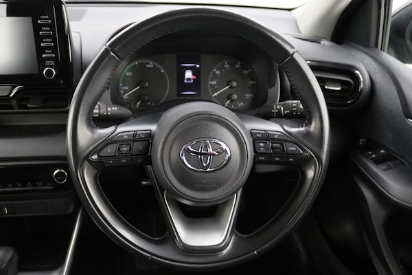 Used Toyota Yaris 2021 for sale - 76009437: Photo 19