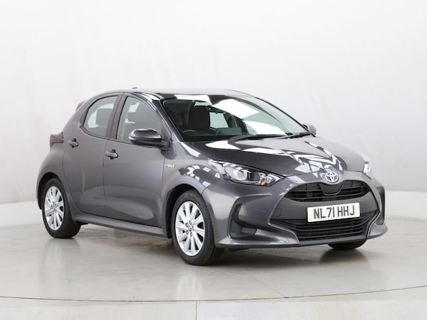 Used Toyota Yaris 2021 for sale - 76009437: Photo 2