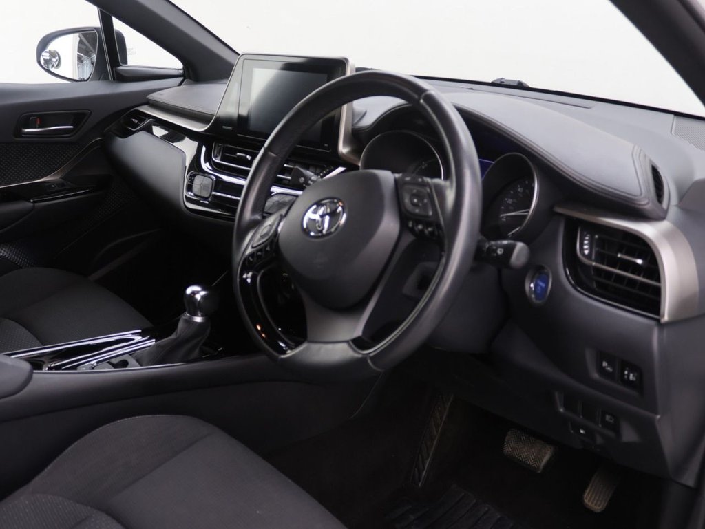 Used Toyota C-HR 2019 for sale - 77692567: Photo 10