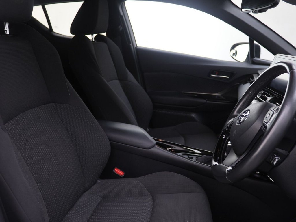 Used Toyota C-HR 2019 for sale - 77692567: Photo 11