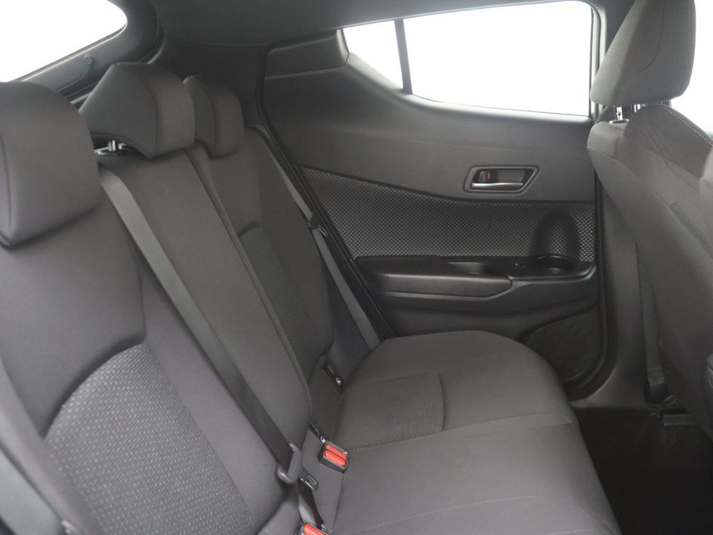 Used Toyota C-HR 2019 for sale - 77692567: Photo 18