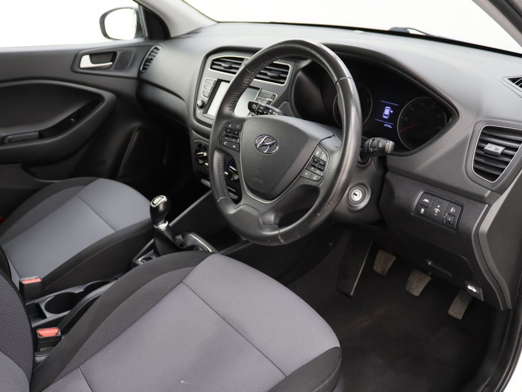 Used Hyundai i20 2019 for sale - 76445872: Photo 10