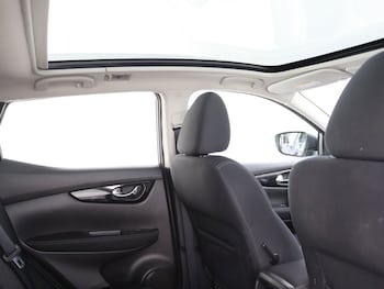 Used Nissan Qashqai 2015 for sale - 78556988: Photo