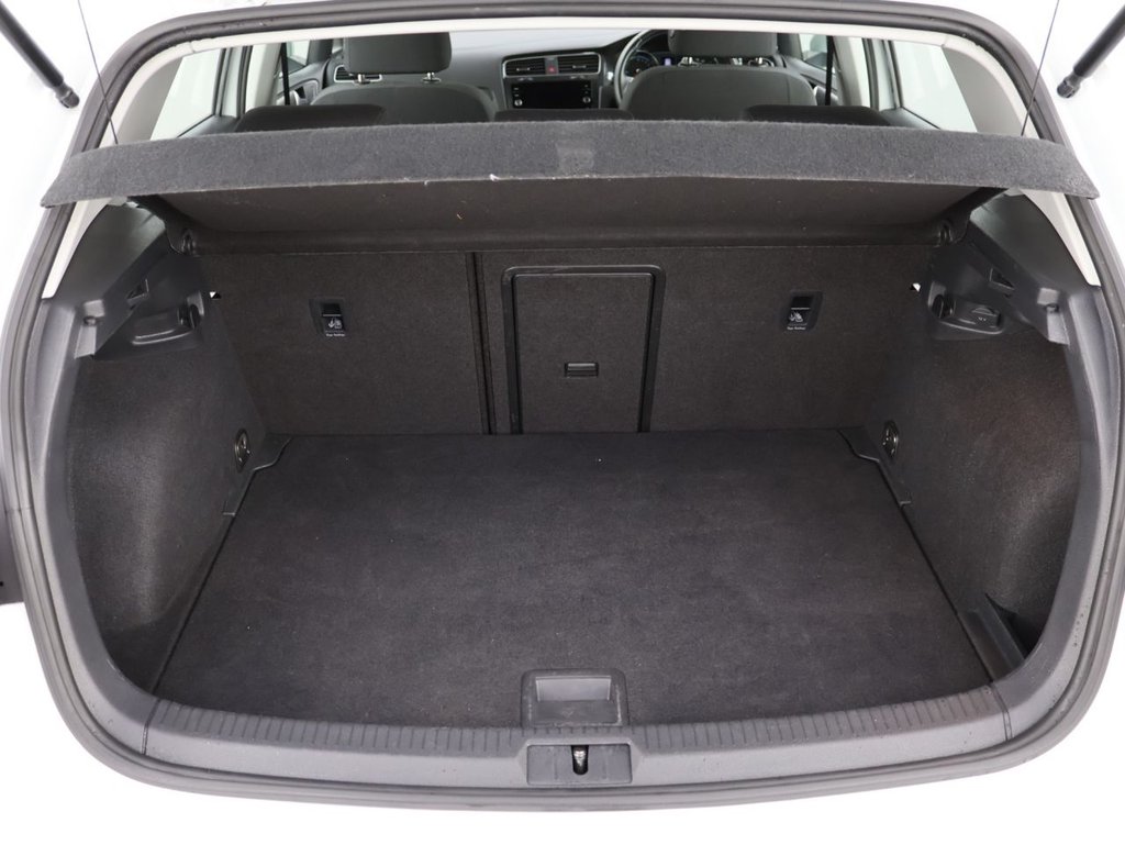 Used Volkswagen Golf 2020 for sale - 76303724: Photo 25