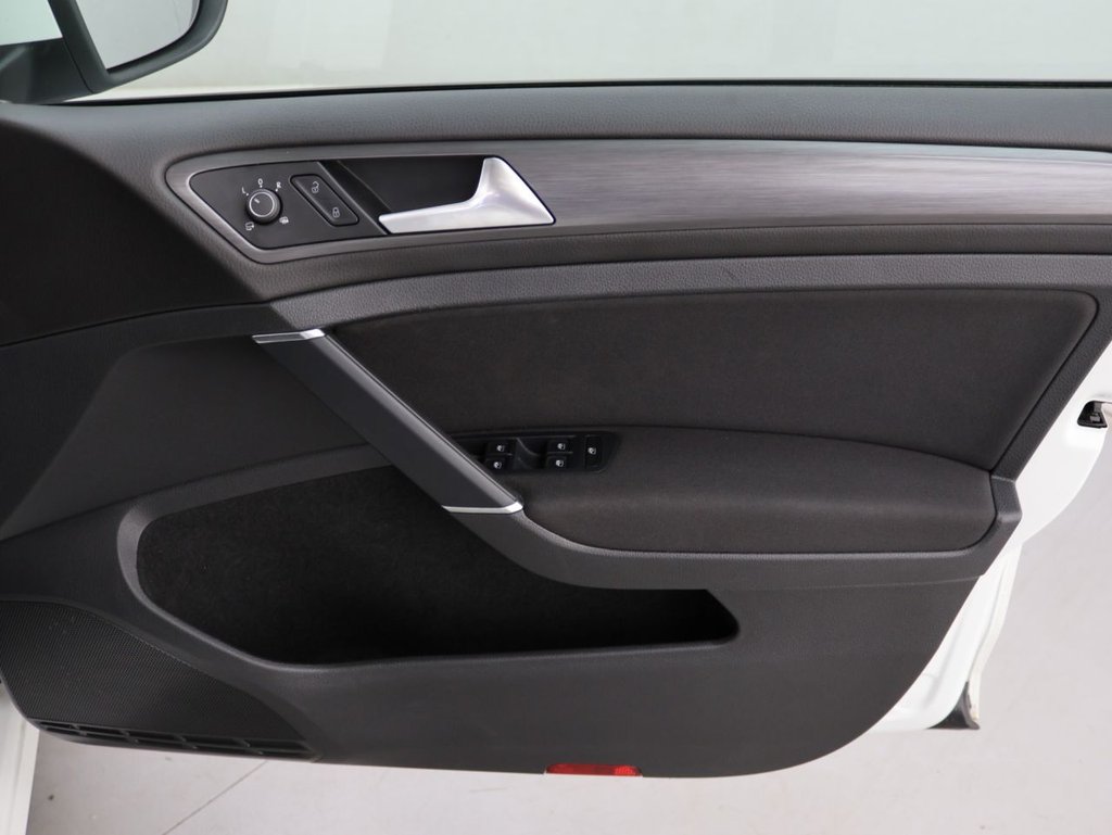 Used Volkswagen Golf 2020 for sale - 76303724: Photo 26